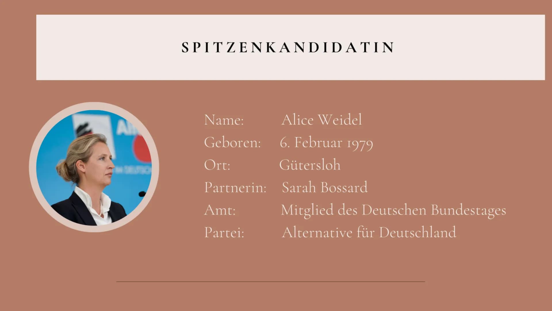 1. SEPTEMBER 2021
AfD
Alternative für Deutschland
VON: FARAH, ISRA, KÜBRA UND VIKTORIA 3
INHALTSVERZEICHNIS
> Vita der Spitzenkandidatin
> G