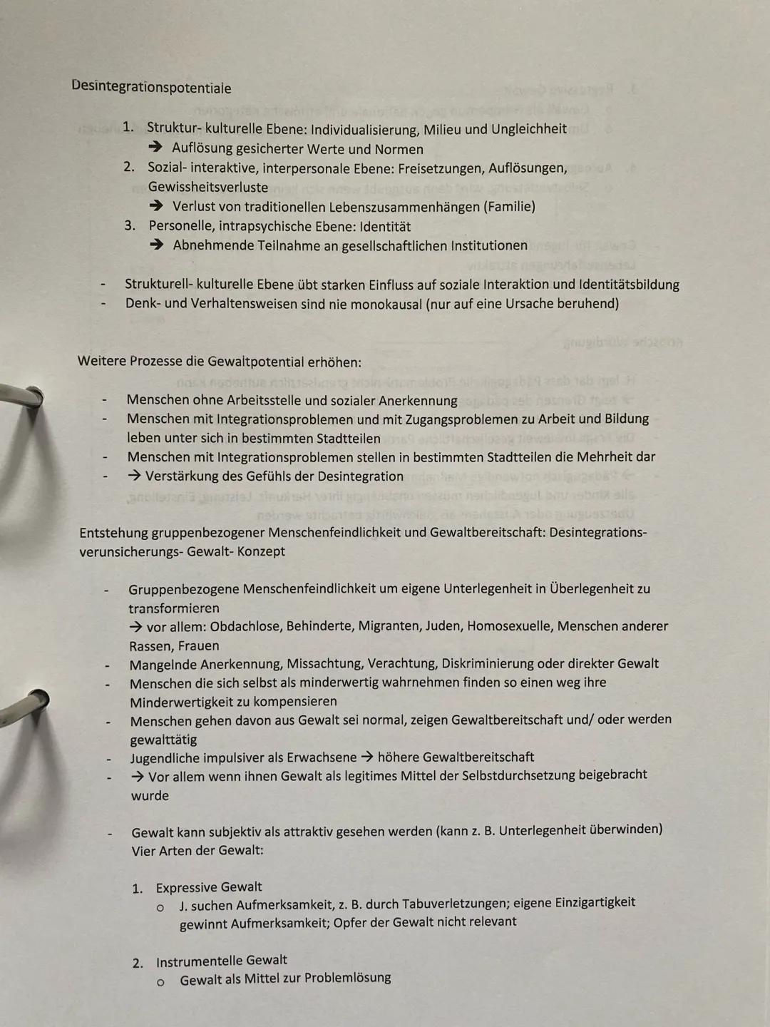 Kulturelle Identität und Soziale Interaktionen einfach erklärt: Beispiele für Kinder
