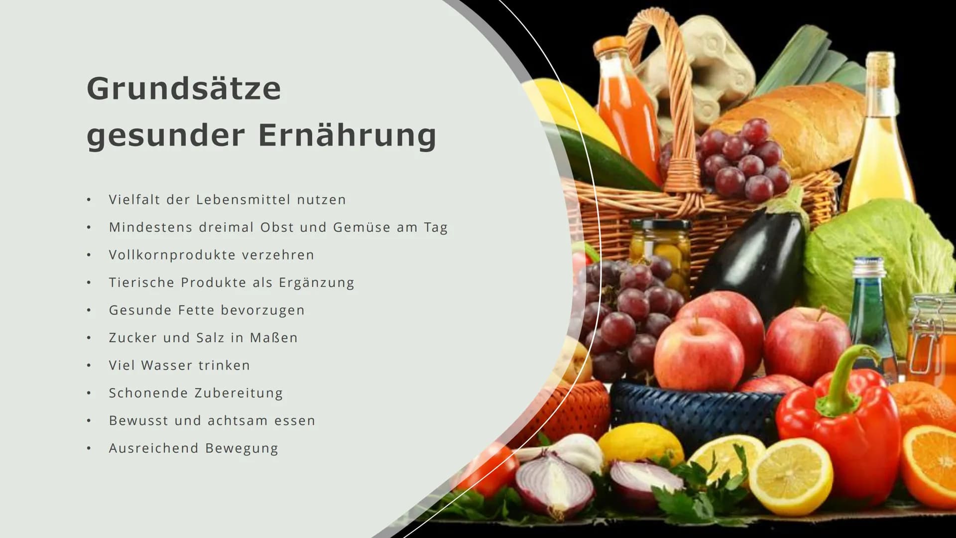 Sport und
Ernährung
Von Annika und Lilly
O Inhalt:
●
●
• Ernährung vor dem Sport
Ernährung während dem Sport
• Ernährung nach dem Sport
Leis
