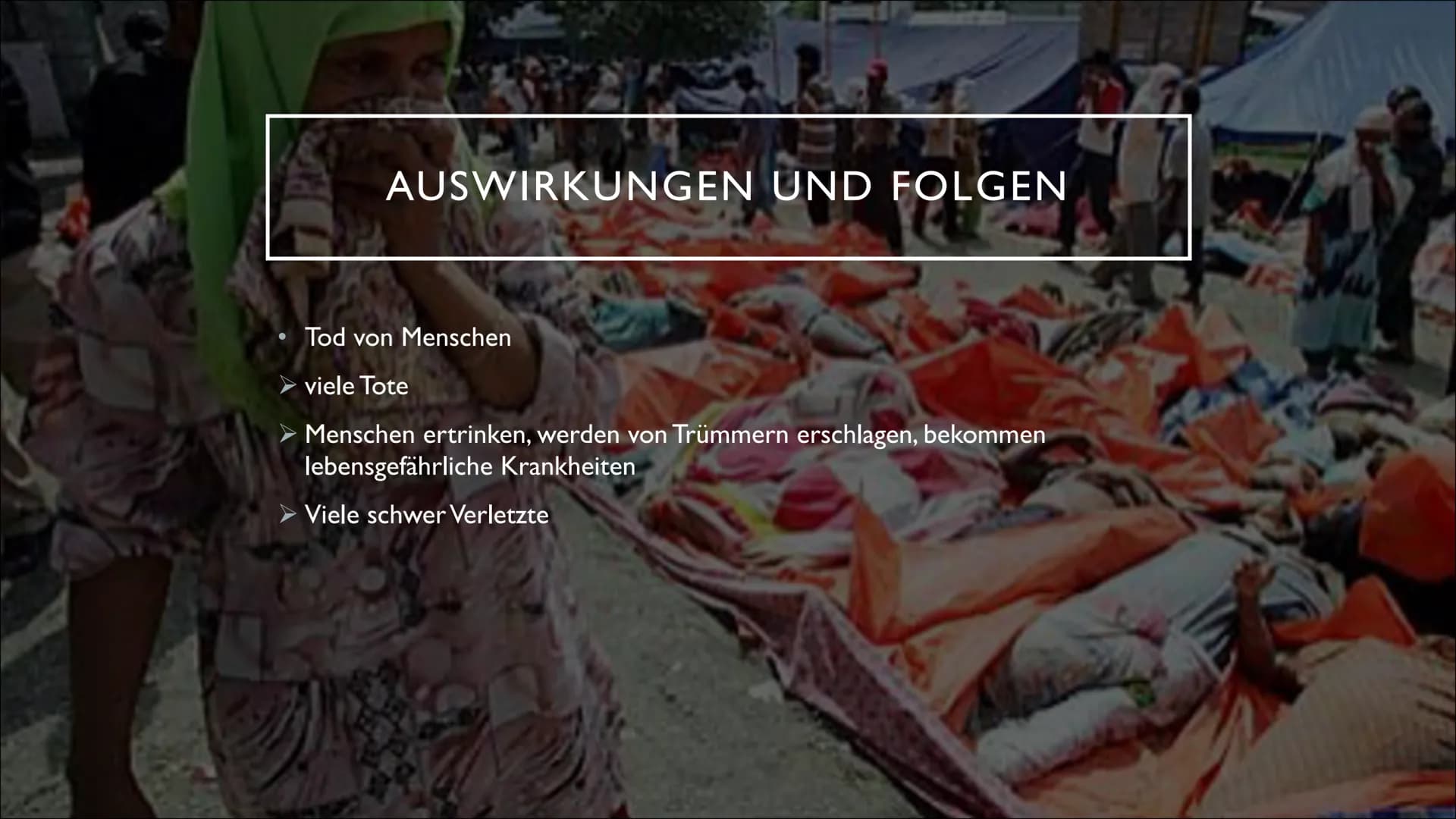 TSUNAMI O
O
-
•
INHALTSVERZEICHNIS
Was ist ein Tsunami?
Wie entstehen Tsunamis?
Vor dem Erdbeben
Während des Erdbebens
Nach dem Erdbeben
Wo 