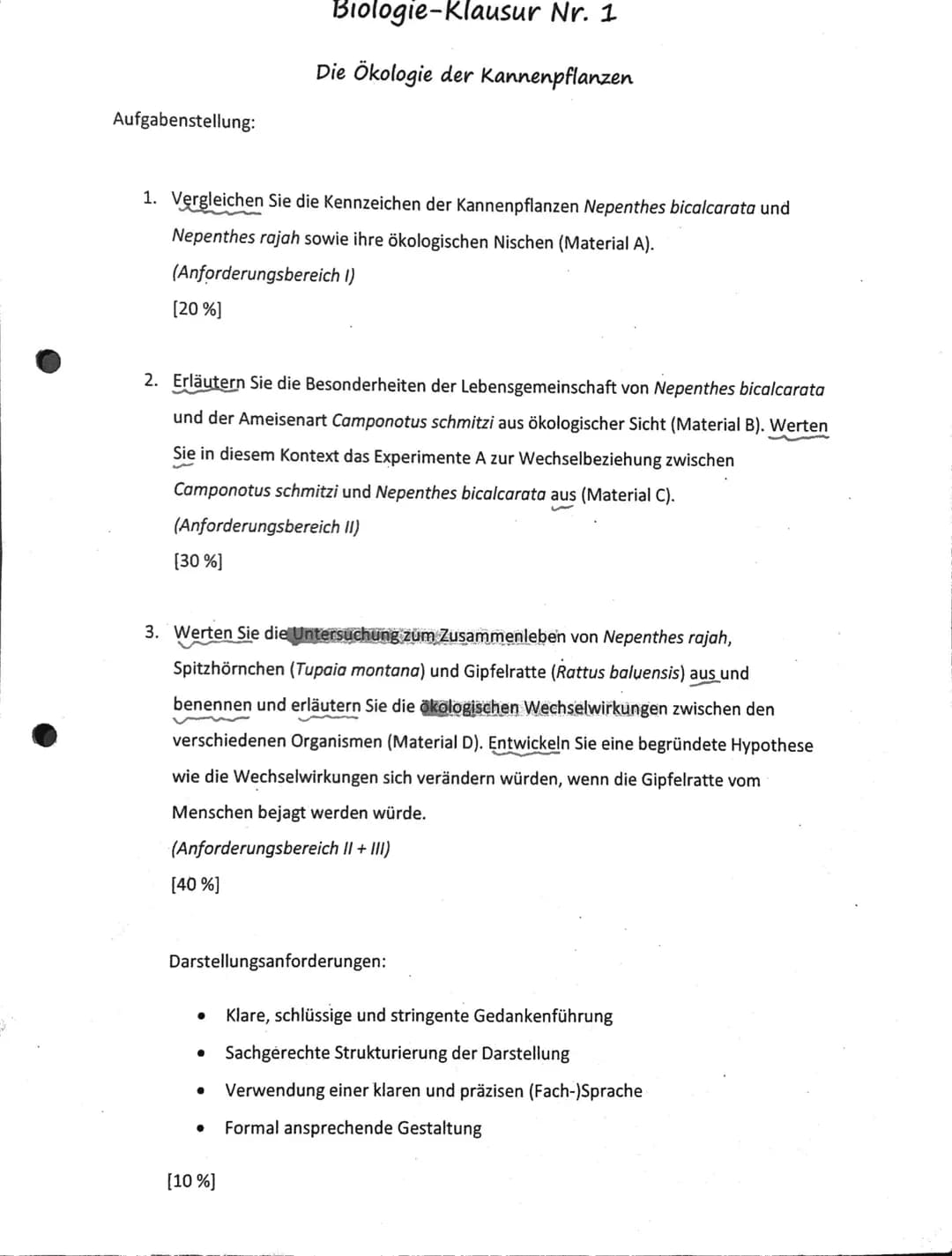 Aufgabenstellung:
1. Vergleichen Sie die Kennzeichen der Kannenpflanzen Nepenthes bicalcarata und
Nepenthes rajah sowie ihre ökologischen Ni