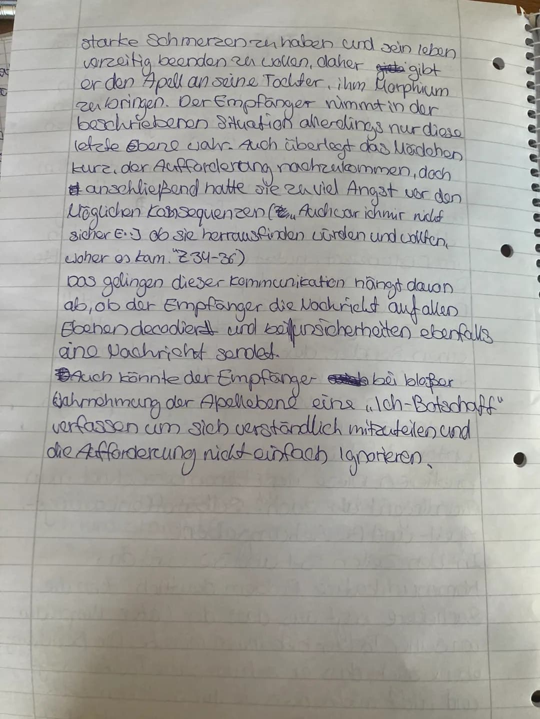 Deutsch EF (KL)
Julia Franck: Streuselschnecke
Der Anruf kam, als ich vierzehn war. Ich wohnte seit einem
Jahr nicht mehr bei meiner Mutter 