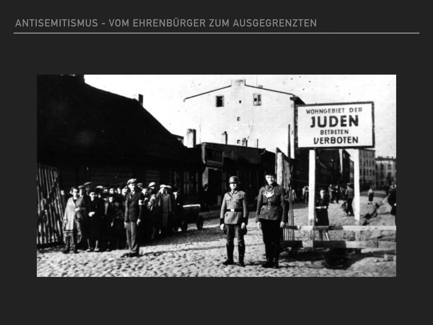 Antisemitismus
THEORO EN
- Rassentheorie
- ökonomische Theorie
- Außenseitertheorie
- Sündenbocktheorie
- Gottesmördertheorie
- Theorie des 