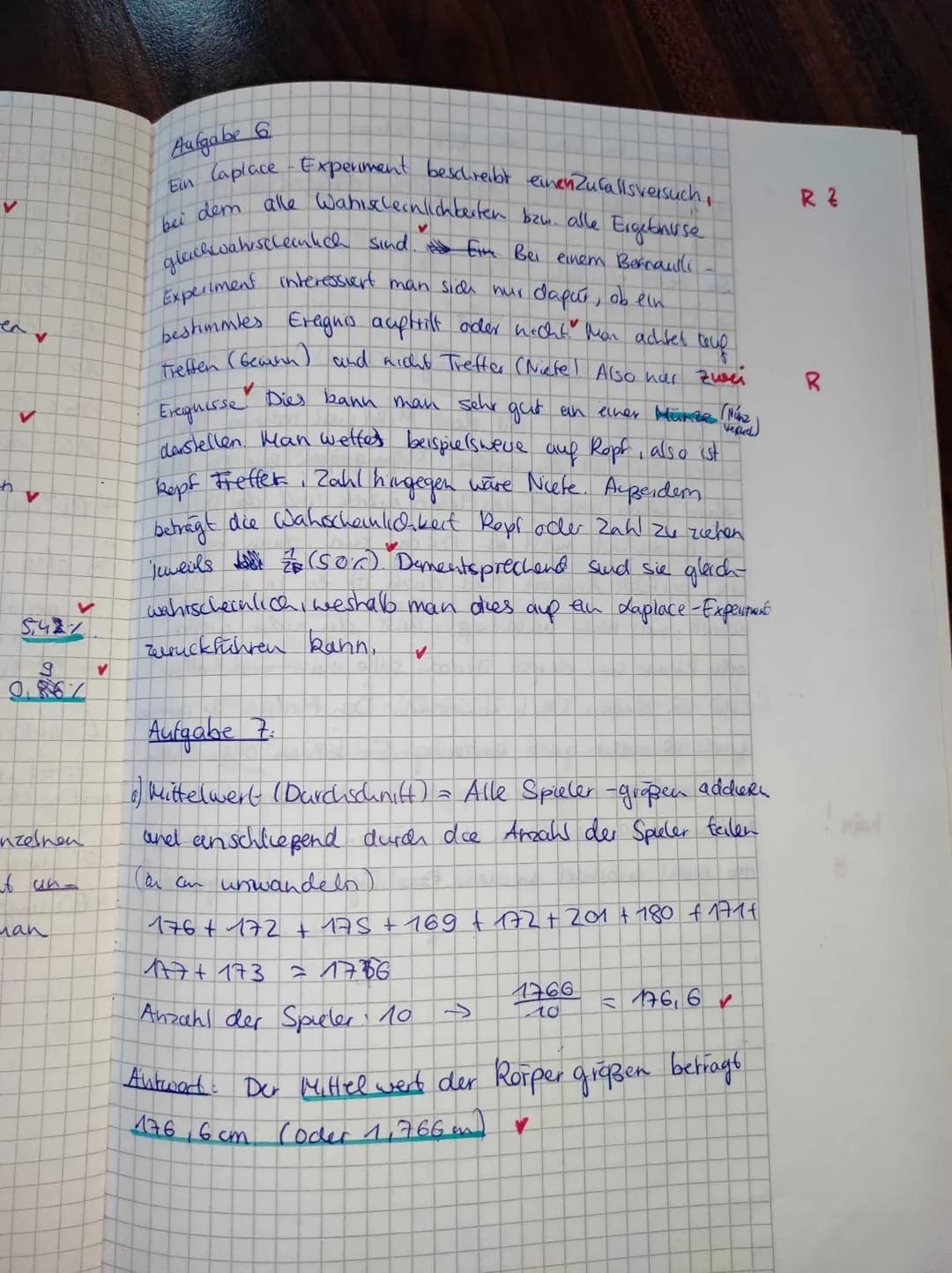 1. Ein Versicherungsvertreter
muss sechs Kunden nacheinander besuchen.
Wie viele Möglichkeiten gibt es?
2. Aus einer Urne mit 13 Kugeln werd