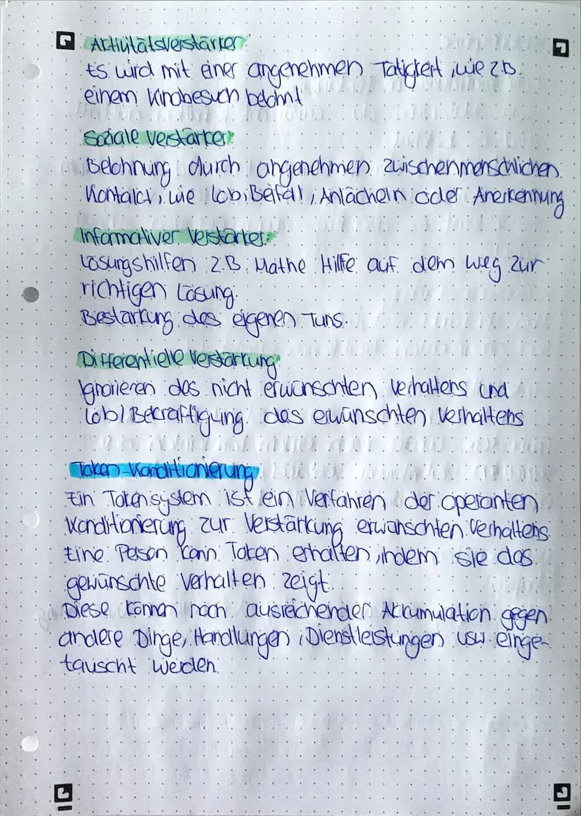 Beim operanten Konditionieren spielt nur das
beobachtete Verhalten eine Rolle.
Bei dieser Art des lomens geht es darum,
dass die konsequenze
