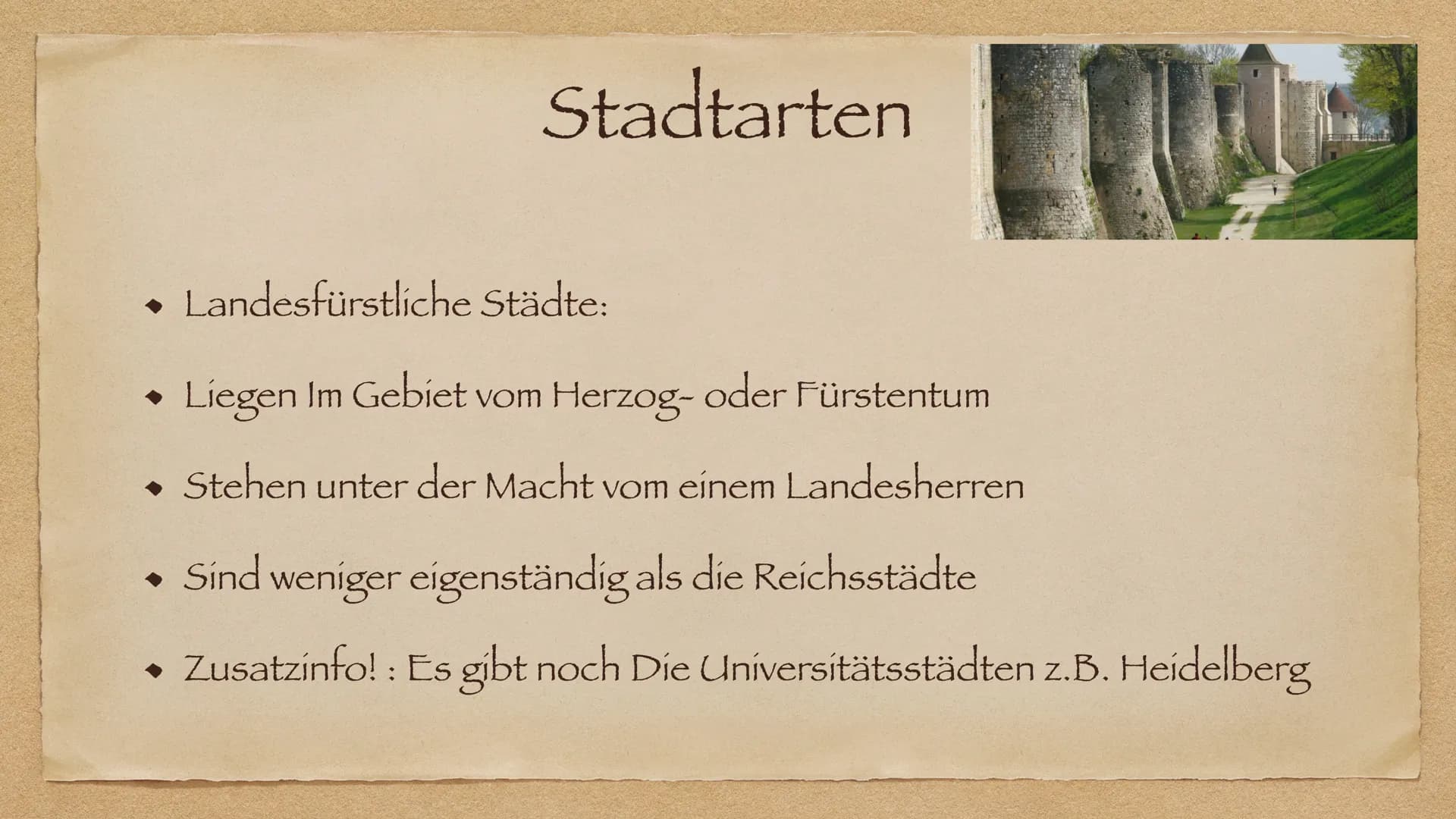 Stadtentwicklung im Mittelalter Inhaltsverzeichnis
Gründe der Stadtentstehung
◆ Faktoren der Stadtentwicklung
Stadtarten
◆ Der Aufbau einer 