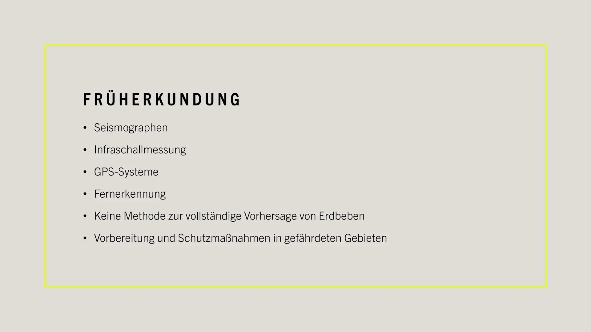 ERDBEBEN # DEFINITION

*   Erschütterung der Erdoberfläche
*   Entstehung durch Spannungen in der Erdkruste
*   Ursachen: Bewegung von tekto