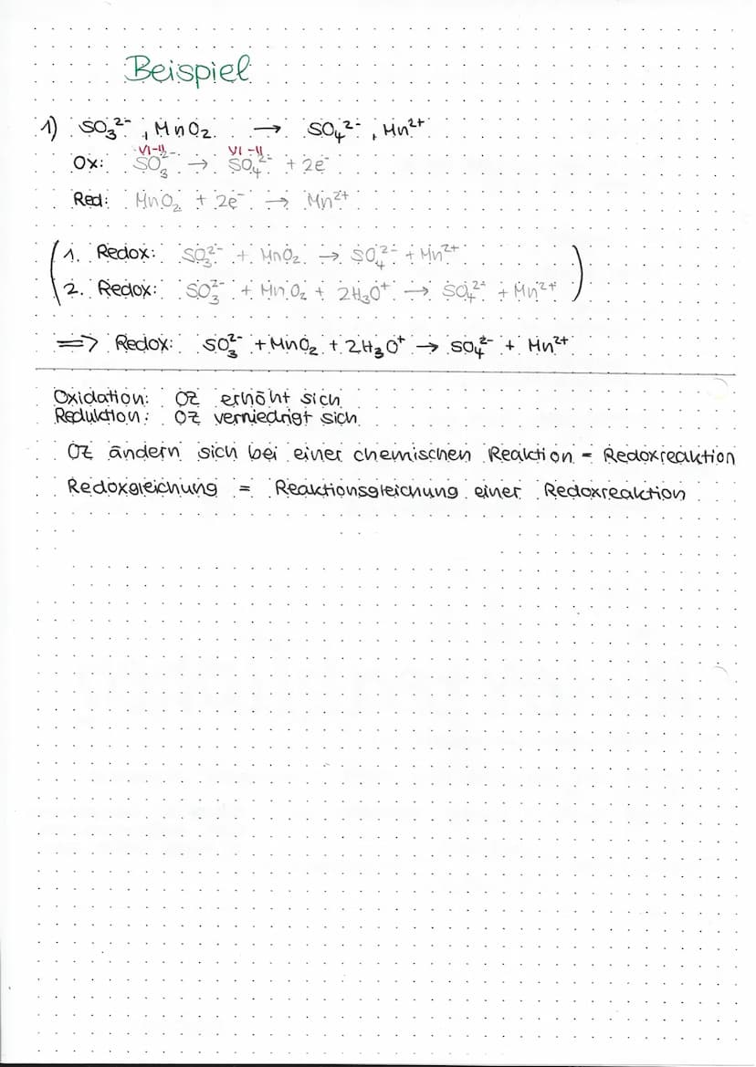 PP
OXIDATION & REDUKTION
GESCHICHTE
Ende des 17. Jnd prägte der Chemiker de Lavoisier den Begriff
der Oxidation als eine Reaktion eines Stof