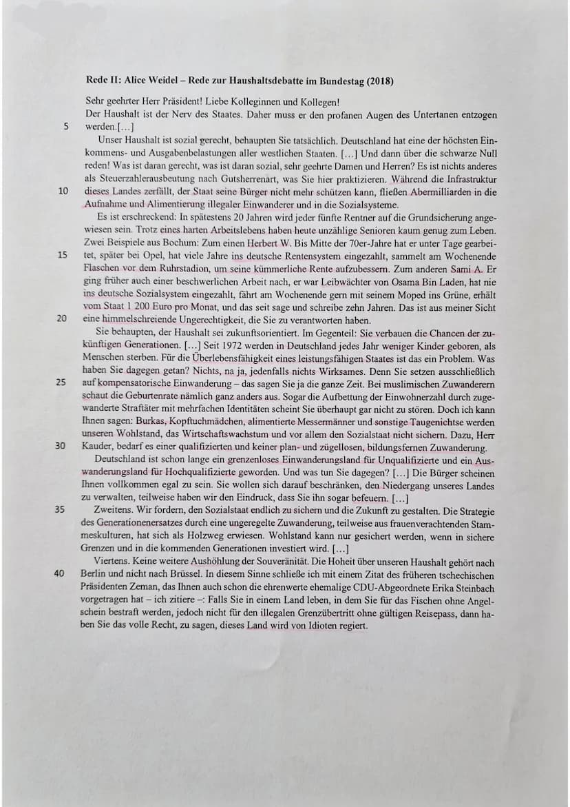 Deutsch Q2 Gk1
Name:
Politische Kommunikation untersuchen
Aufgabentyp II b: Vergleichende Analyse zweier Sachtexte
Aufgabenstellung:
1. Anal