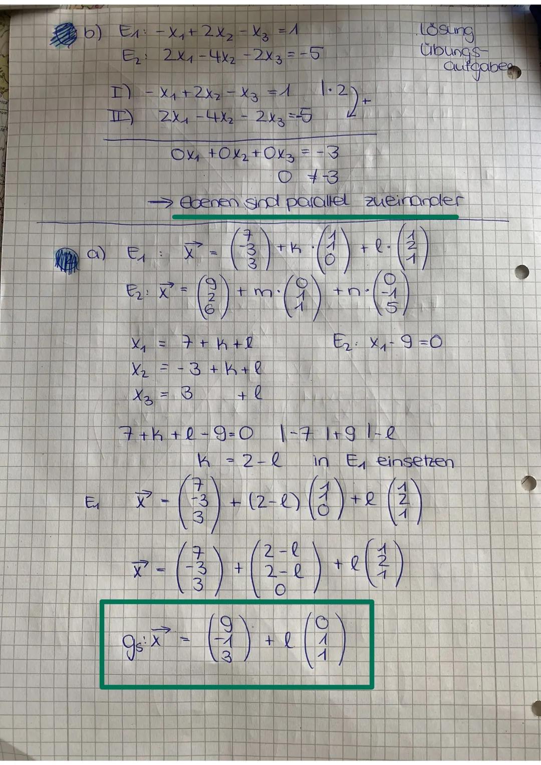  Gegenseitige Lage von thenen
06.10.22 1) E₁ und E₂ sind zueinander parallel &
haben keine gemeinsamen Punkte.
E₂
Gegenseitige Lage von Eben