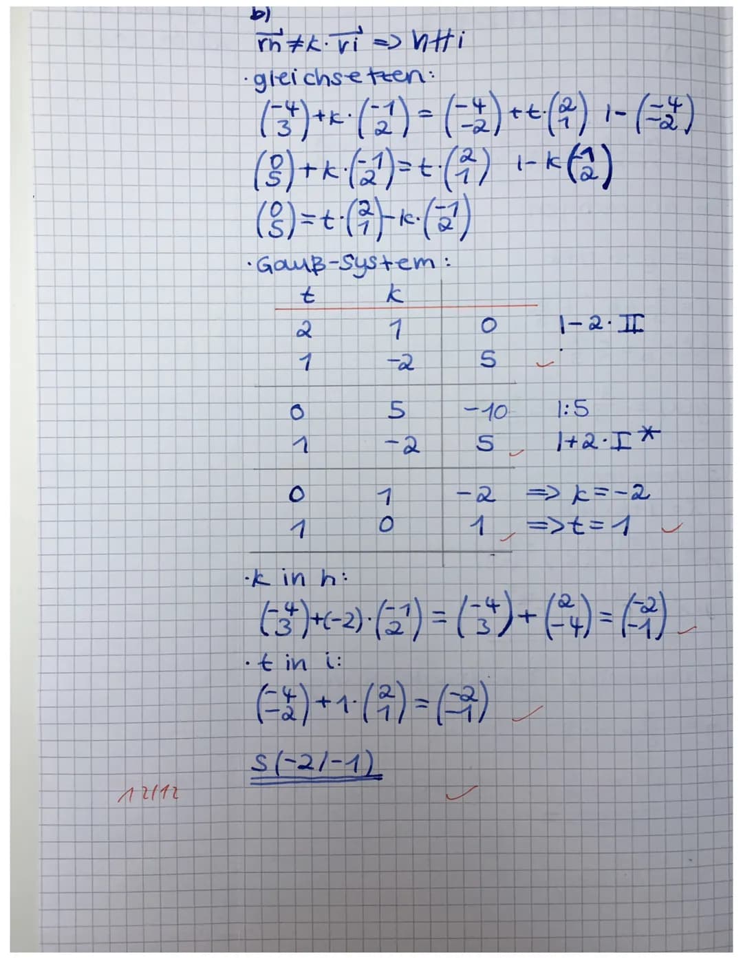 Nr. 1
a)
1. Funktion:
У-уг
X1-x2
m=
·b
6 = - ²3/3² · (-1) + b
6
5 = ³²/3² +b 1 = ²/1/²0
27=6=52²
g(x) = -x + 5 룸
6-3
=-=-=-4 = = = -3
3
-S
+