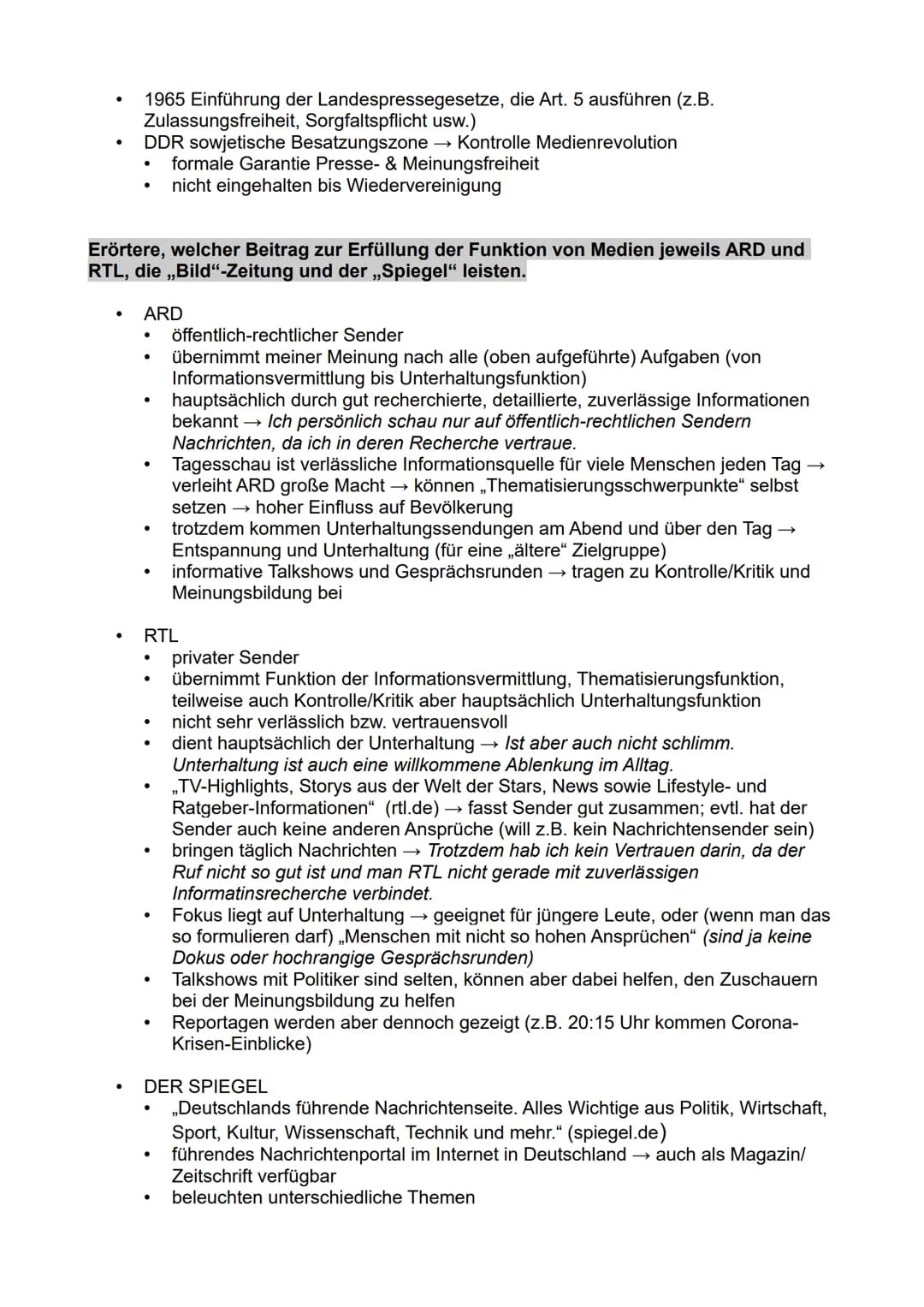 Politik und Medien
Warum werden die Medien auch als „vierte Gewalt" bezeichnet?
vierte, virtuelle Säule (neben Legislative, Judikative und E