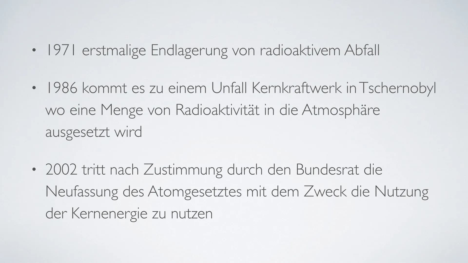 KERNKRAFTWERKE
26.10.2020
www
121 • Was ist ein Kernkraftwerk?
●
●
●
●
●
●
Die Geschichte der Kernkraft
Aufbau und Funktion eines Kernkraftw