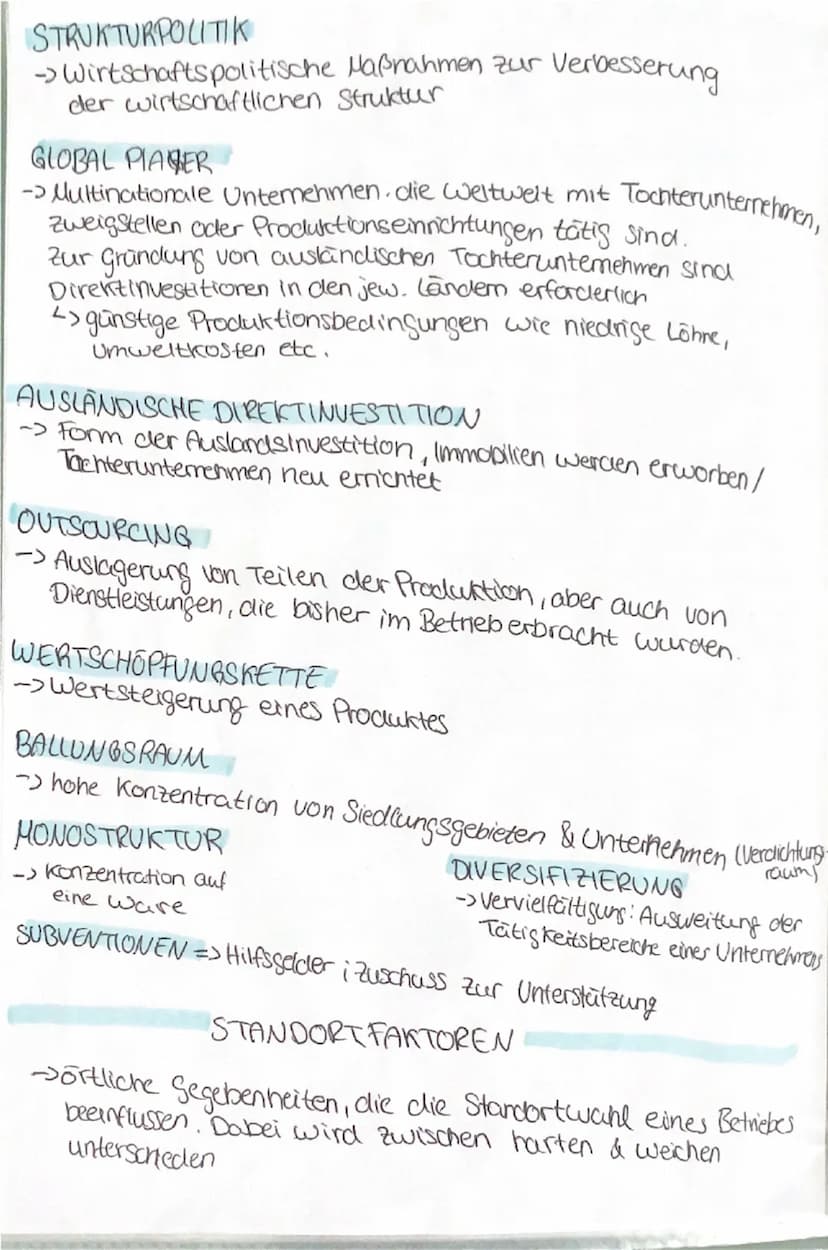 --- OCR Start ---
LANDWIRTSCHAFTLICHE PRODUKTION
FORMEN DER LANDWIRTSCHAFT
SUBSISTENZWIRTSCHAFT
-> Anbau der Eigenversorgung (Food Crops)
KO