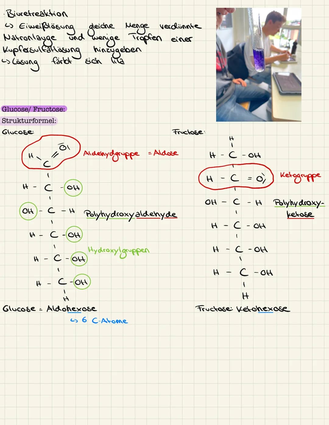 Lernzettel Chemie
Aminosäuren:
Allgemeiner Aufbau Aminosäuren:
lo
H - N
1
H
Aminogruppe
R
Struktur Glycin, Alanin:
Glycin:
& Rest
pH-Wert:
H