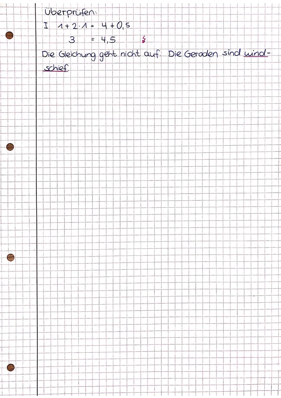 LK Mathematik
Lagebeziehungen von Geraden
Im dreidimensionalen Raum gibt es für zwei Geraden vier mögliche
Lagen: identisch, parallel, sich 