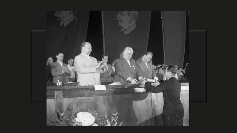 Was könnte am 17. Juni
1953 passiert sein? Der Aufstand vom
17.Juni.1953 Gliederung
1. Allgemeines
2. Vorgeschichte
3. Ursachen und Anlass
4