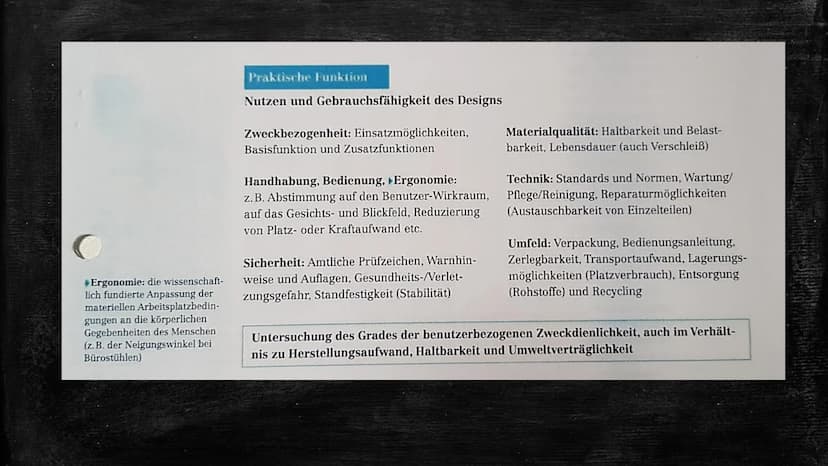 Design-Analyse
Kunst Arbeitsauftrag Raja Kluth
12 P2
Kunst Gk
08.05.2020
Design-Analyse -
Michael Thonet:
Der Stuhl von Michael Thonet aus d