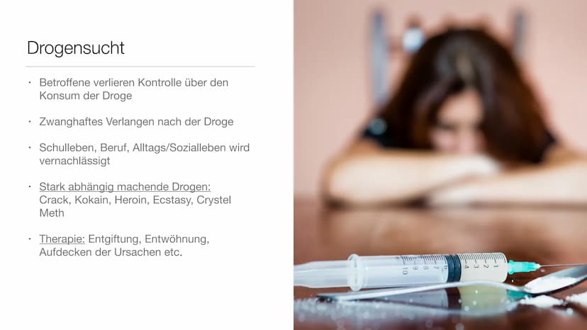 Drogen und ihre Wirkungen Gliederung
●
●
Was sind Drogen überhaupt?
Legale und illegale Drogen
Drogensucht
3 Drogenarten
Die schlimmsten Dro