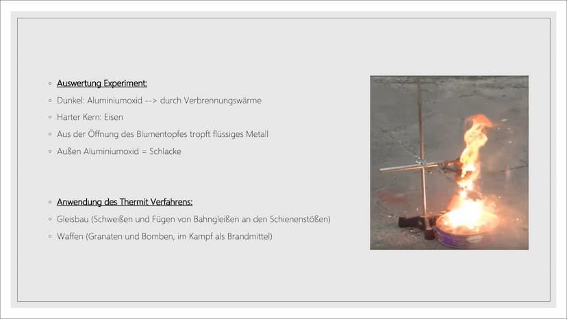 THERMIT REAKTION &
RÖSTREDUKTIONSVERFAHREN
11/1 Gliederung:
1. Thermit- Reaktionen
O 1.1 Definition
1.2 Geschichtlicher Hintergrund
O
O
O
2.