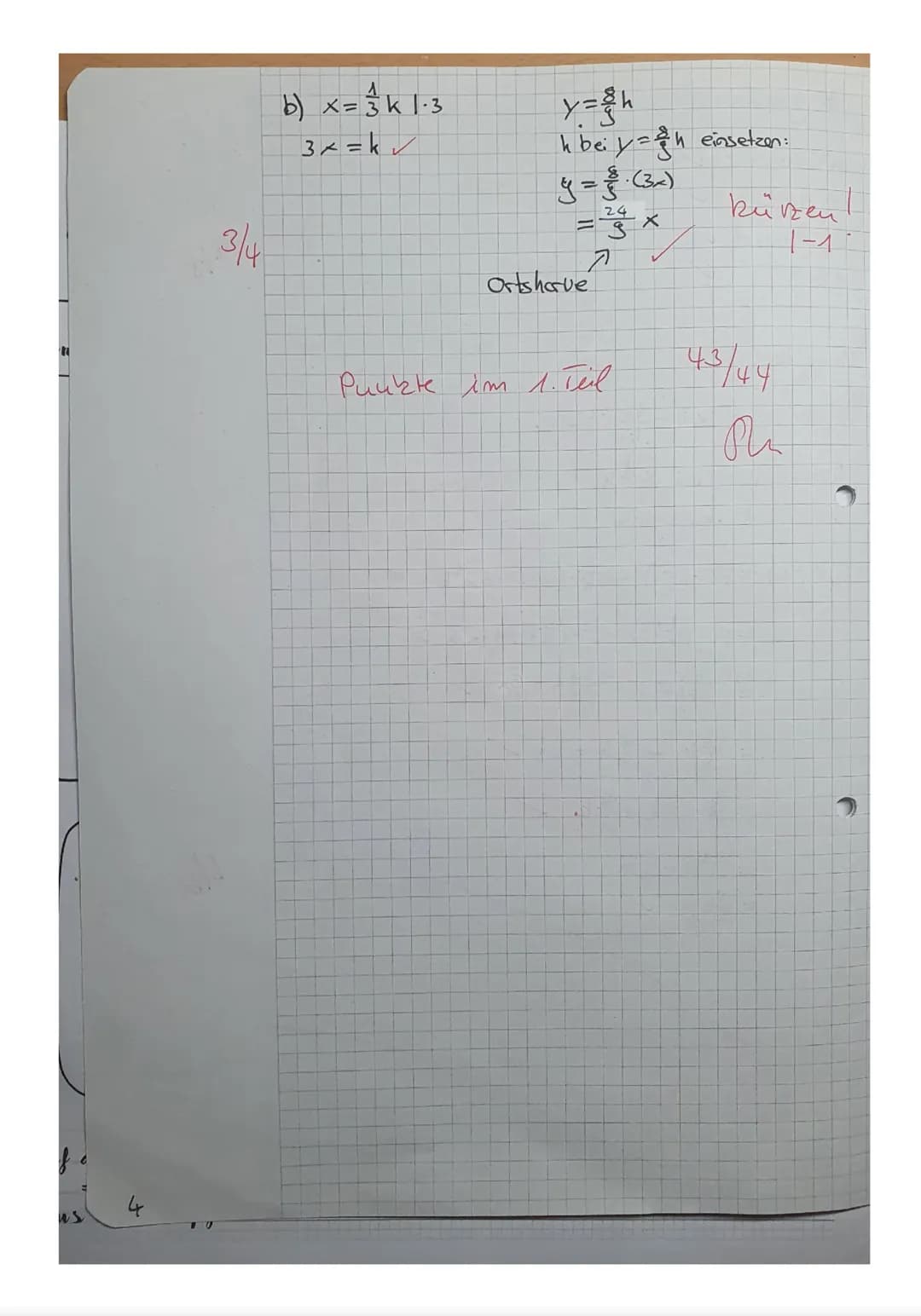 LK Mathematik Q1
2. Klausur
d) _ƒ(x)=x²-3x²+2x
443
Aufgabe 1)
Gib die Stammfunktionen an und vereinfache den Term:
a) f(x)=3x²-4x+7
X
a)
Hil