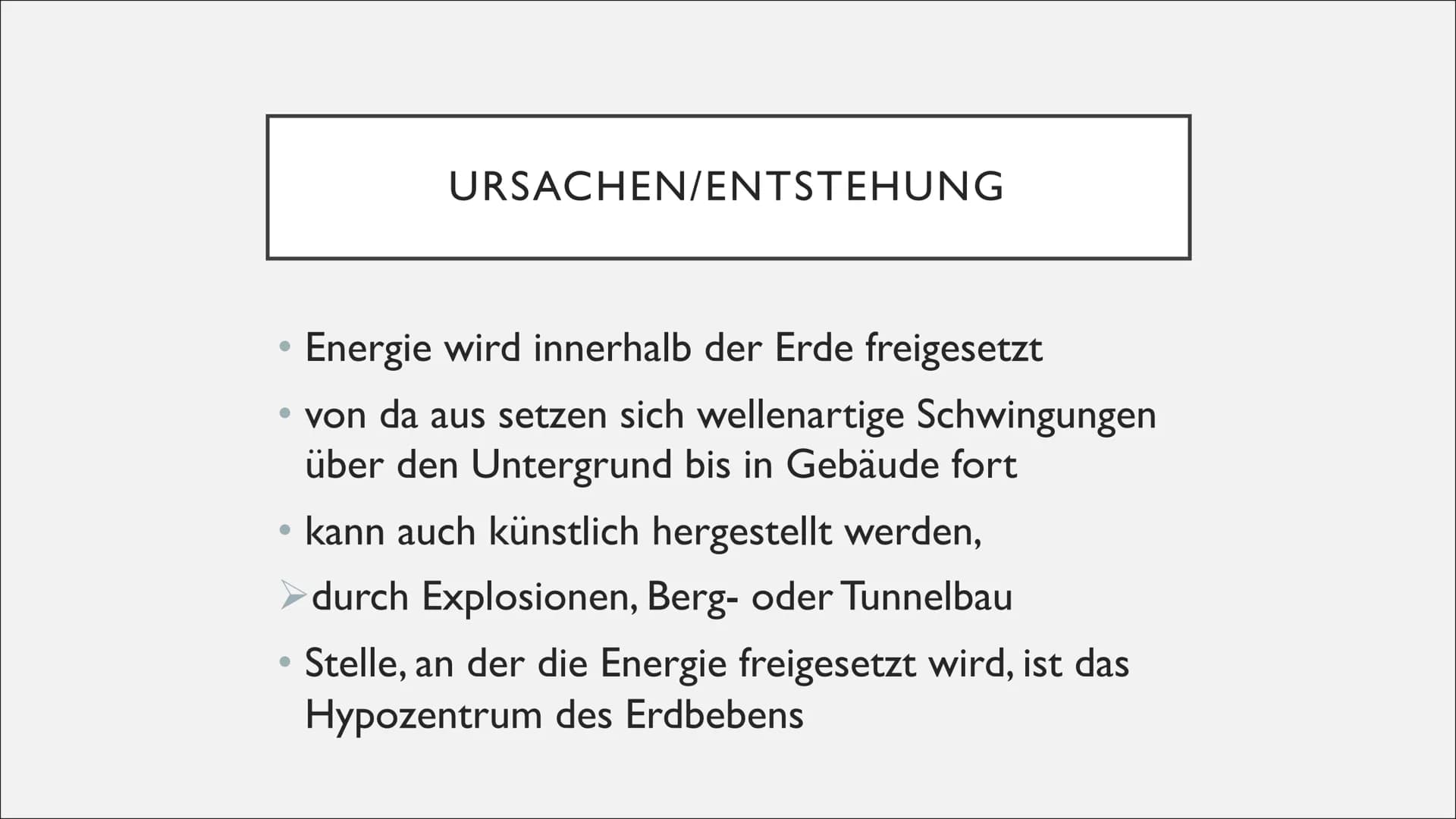 GEFÄHRDUNG VON
LEBENSRÄUMEN
Erdbeben • Definition
●
Erdbeben
• Scherbruch-
●
Hypothese
Entstehung
eines Erdbebens
●
INHALTSVERZEICHNIS
• Pla
