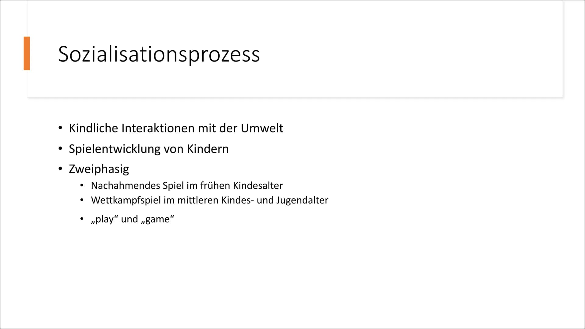 Mead und Krappmann Inhalt
●
●
●
Mead
Krappmann
Vergleich Mead Inhalt
●
●
●
Biografie
Kerngedanken
Instanzen
Sozilisationsprozesse
Identitäts