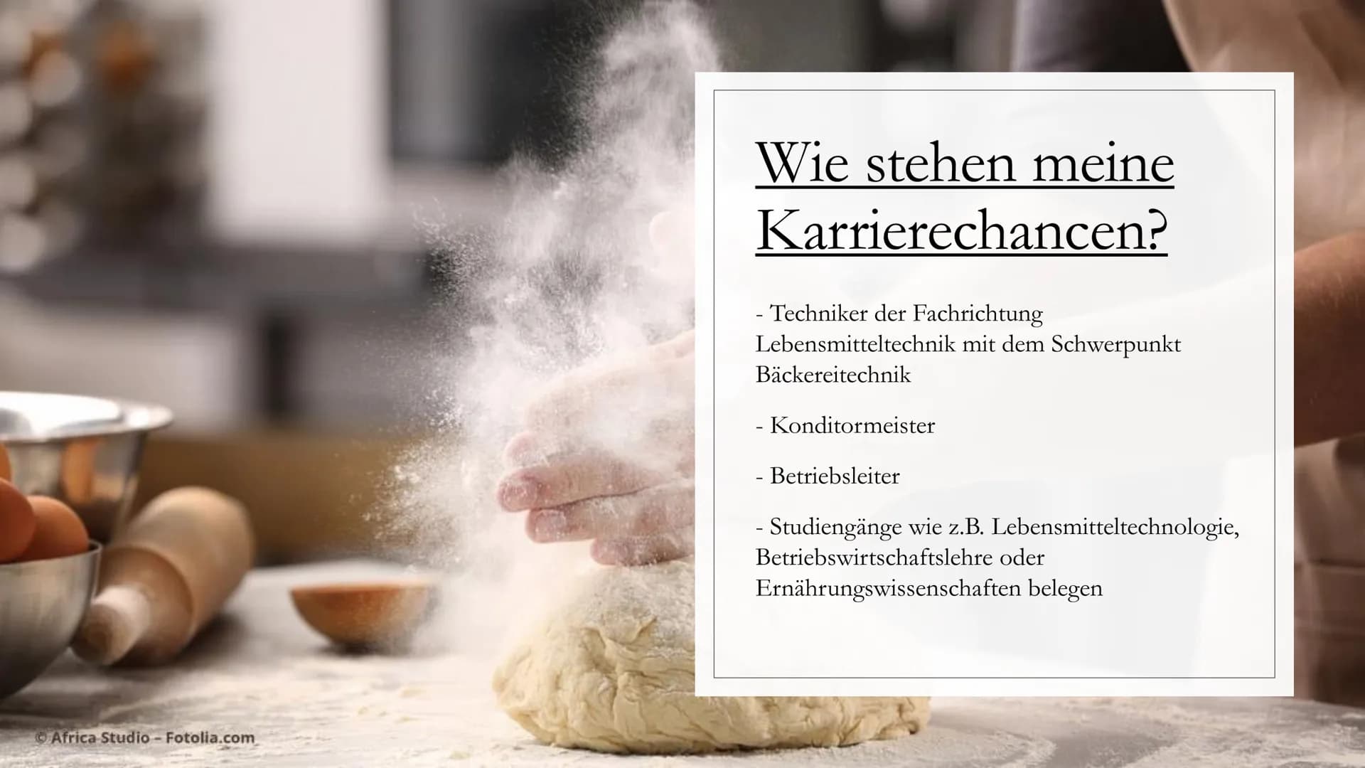 Mein Traumberuf
KONDITORIN Was ist ein
Konditor?
Handwerker, der sich auf die
Herstellung von Zuckererzeugnissen,
wie z.B. Torten, Kuchen, P