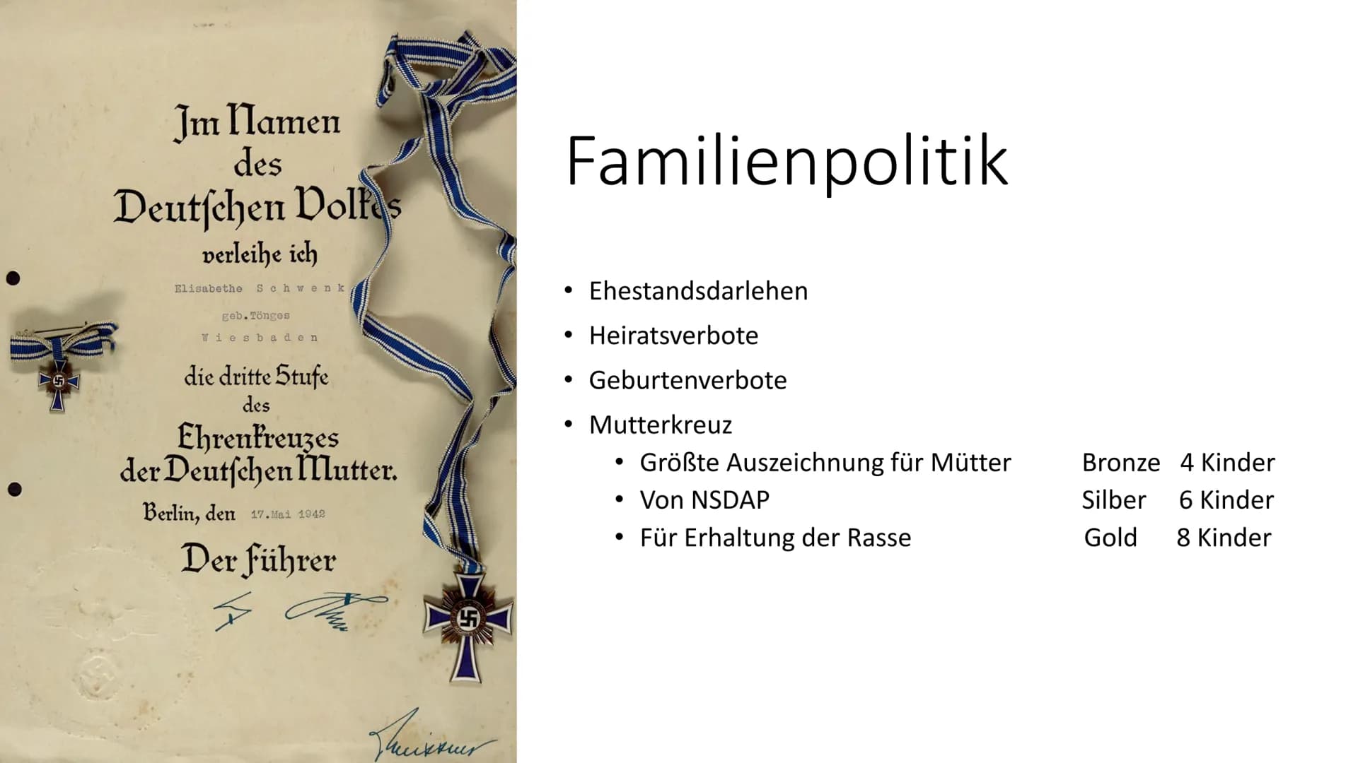 Frauen und Jugend im
Nationalsozialismus
ERE Frauen in der NS-Zeit
Weltordnung wird von Männern dominiert > Frauen kümmern sich nur um den H