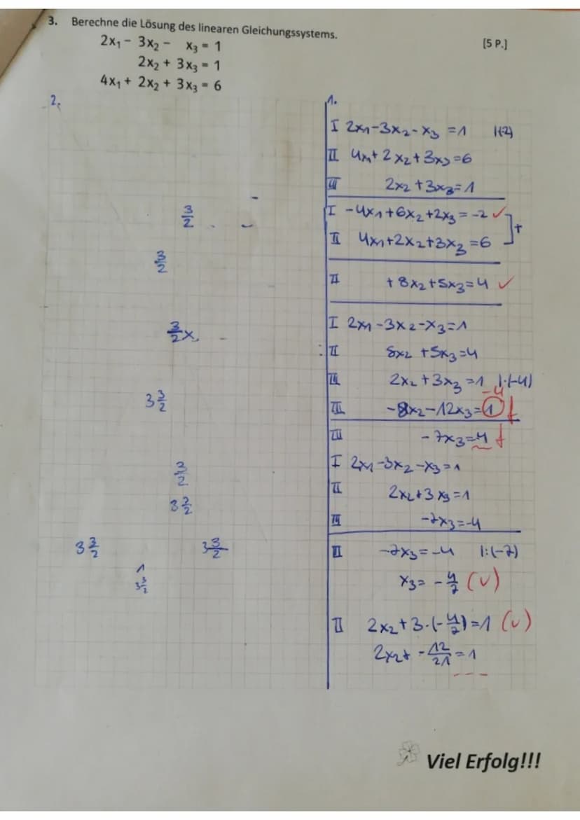 5. Aufgabe
Eine antike Pyramide hat die Ecken 4(100|0|0), B(100 100|0). C(0|100 | 0) und D(0 0 0) und
die Spitze S(50|50|100). Aus der Seite