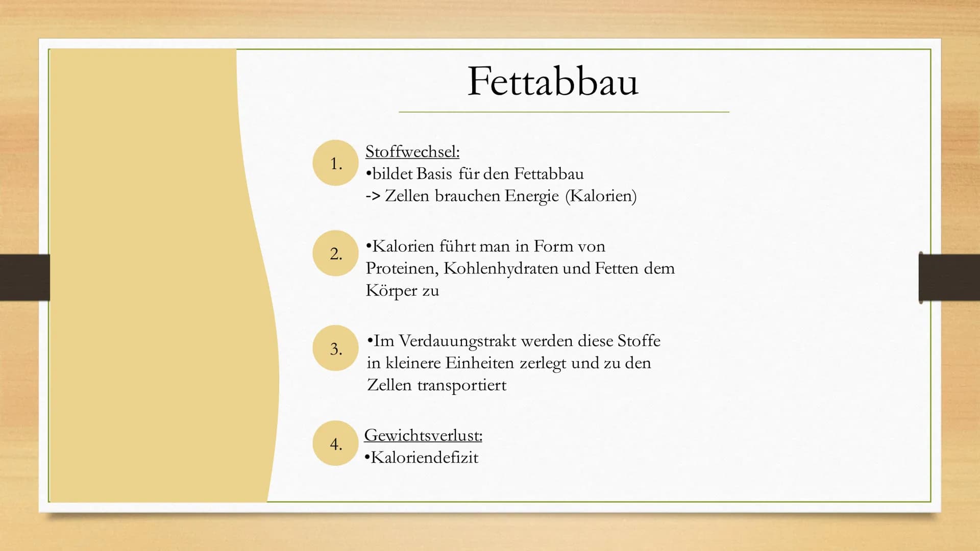 65 88 89
1 12 15
Ernährung
Sport und Inhaltsverzeichnis
1. Wie wichtig ist Ernährung ?
2. Ernährung gleich Leistung?
3. Was Sportler nicht e