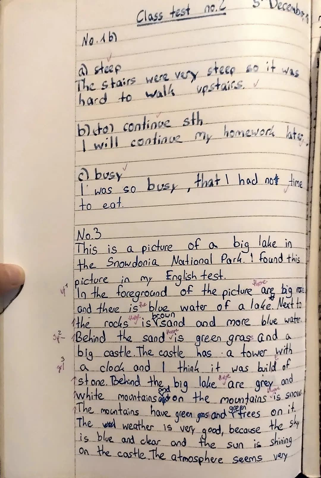 1
Class Test No. 2 7e Name: Cosima
2.5 13
1a) WORDS Emma's big day
Read the text. Complete the sentences with verbs from the box. There are 