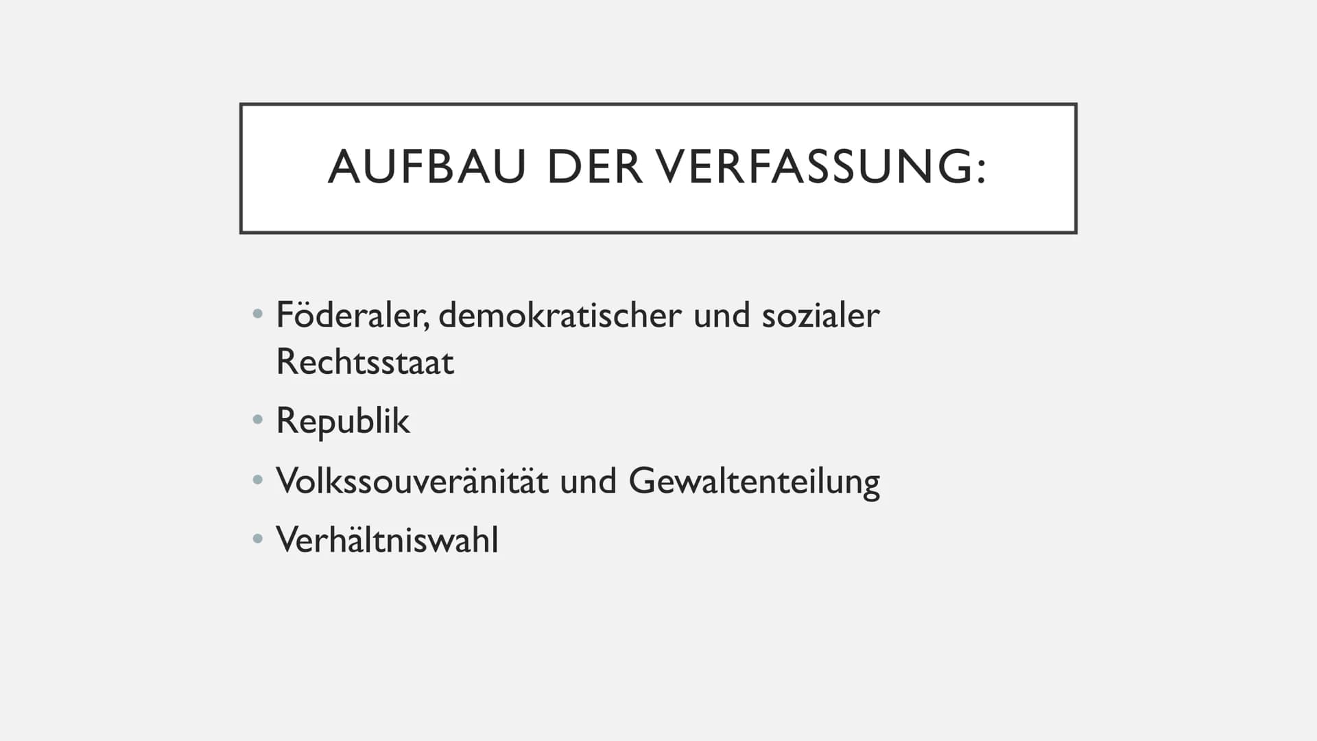 DIE WEIMARER
VERFASSUNG GLIEDERUNG:
1. Aufbau der Verfassung
II. Neue Rechte und Freiheiten des Volkes
III. Verteilung der Macht
IV.Mögliche