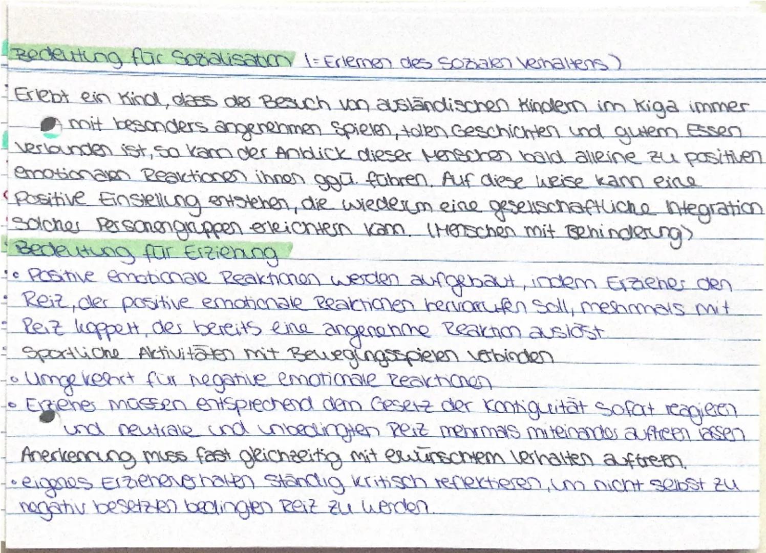 # Behaviorismus am Bsp. Konditionierungstheorien

Grundlegende Annahme des Behaviorismus ist, dass alles Verhalten erlernt
ist und wieder ve