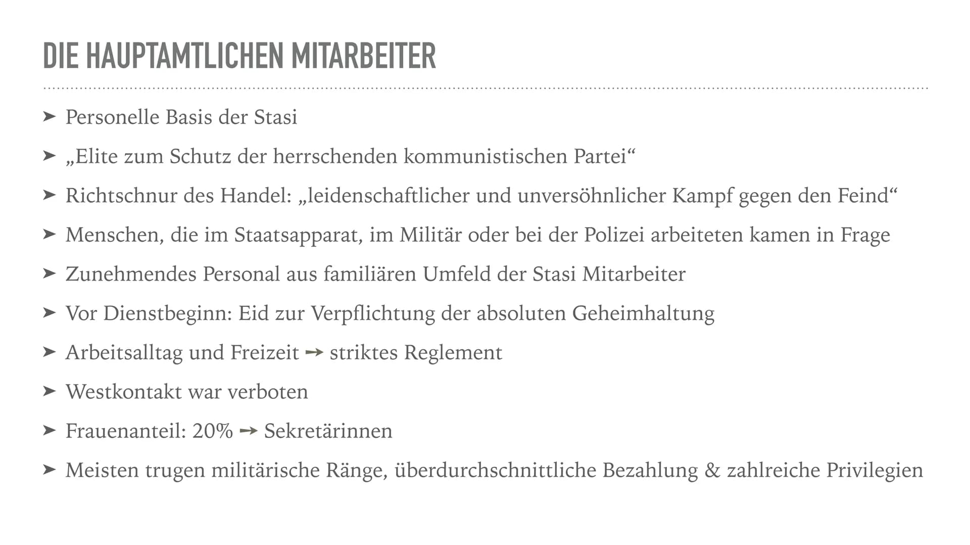 本
DAS MINISTERIUM FÜR
STAATSSICHERHEIT GLIEDERUNG
Was ist die Stasi?
Mitarbeiter der Stasi
➤ Offizielle &
Inoffizielle
➤ Westarbeit
➤ Minist