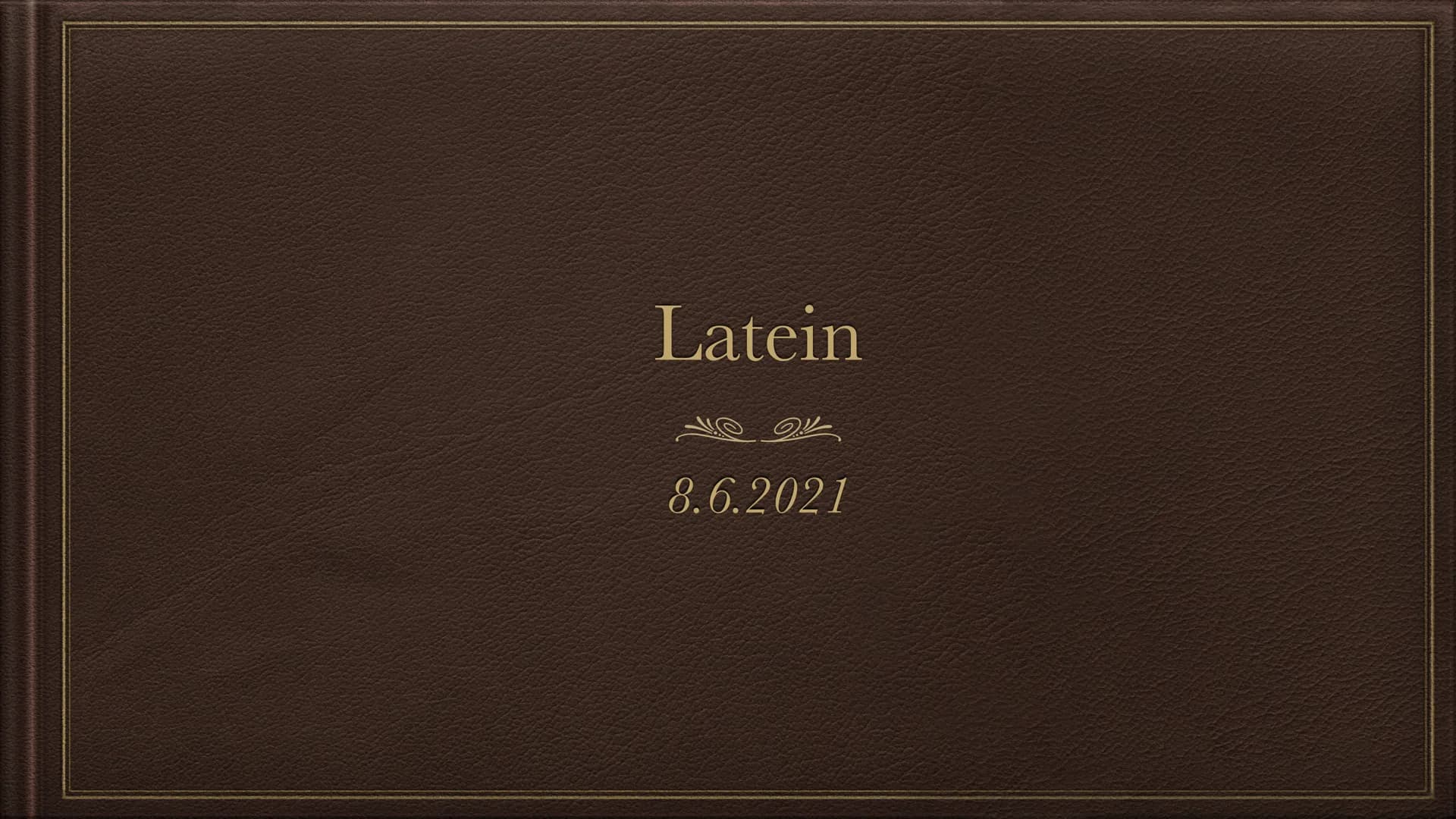 Latein
8.6.2021 Fall: Nominativ: "Wer oder was?"
Fall: Genitiv: "Wessen?"
Fall: Dativ: "Wem?"
Fall: Akkusativ.: "Wen oder was"
Im Deutschen
