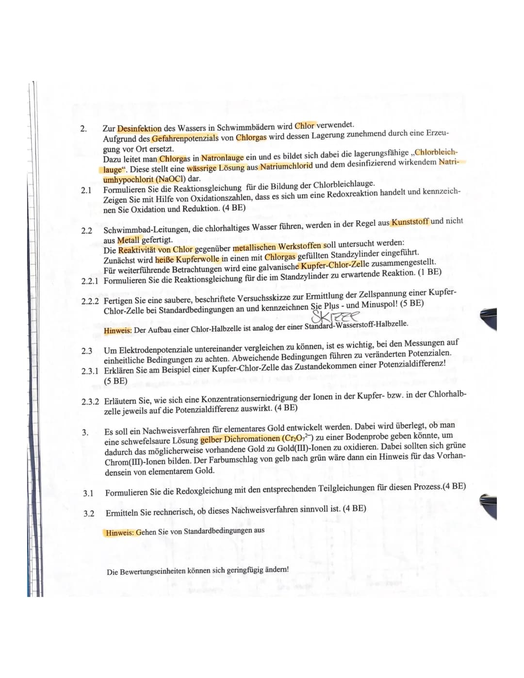 1.
Die Neutralisationstitration ist ein gängiges maßanalytisches Verfahren zur Bestimmung der Konzentra-
tion von sauren bzw. alkalischen Lö
