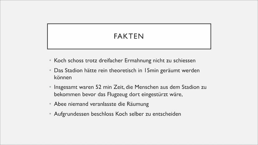 TERROR
FERDINAND VON SCHIRACH Ferdinand von Schirach
• 12.Mai 1964 in München geboren
Deutscher Schriftsteller und Jurist
Bekannt wurde er a