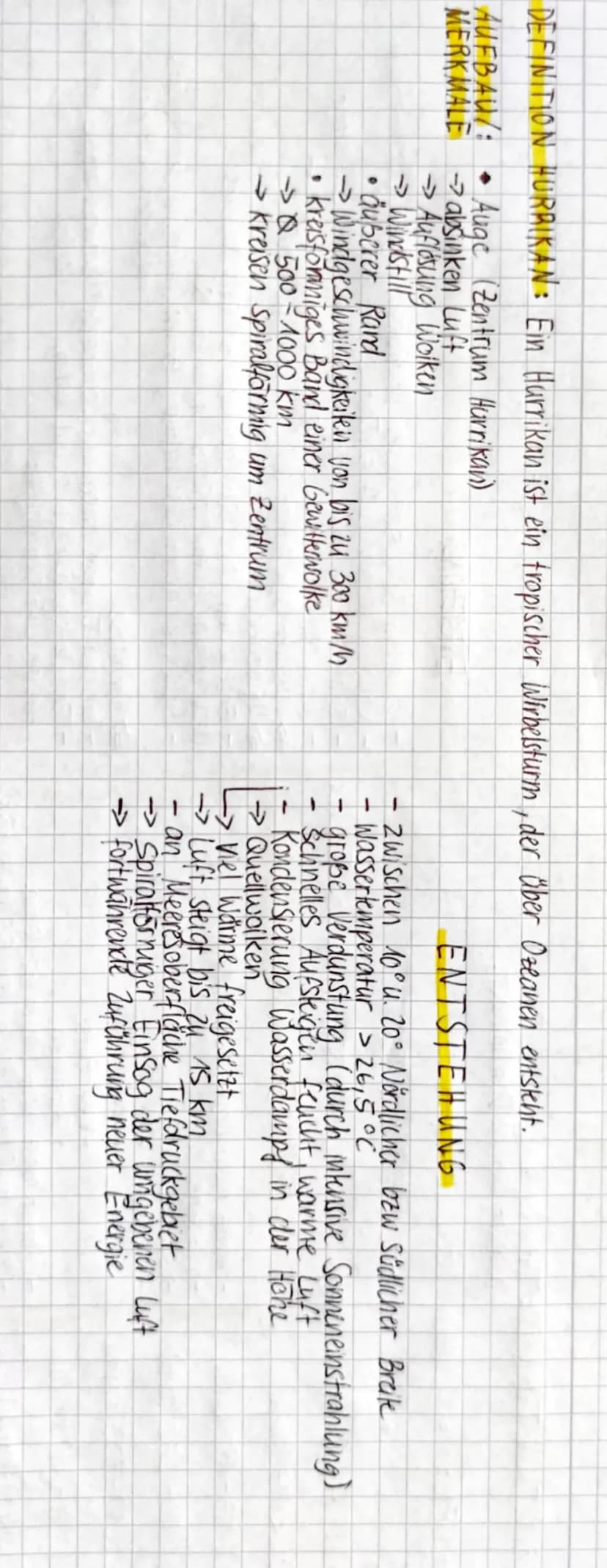 DEFINITION HURAIKAN: Ein Hurrikan ist ein tropischer Wirbelsturm, der über Ozeanen entsteht.
•
AUFBAU/: Auge (Zentrum Hurrikan)
→→ absinken 