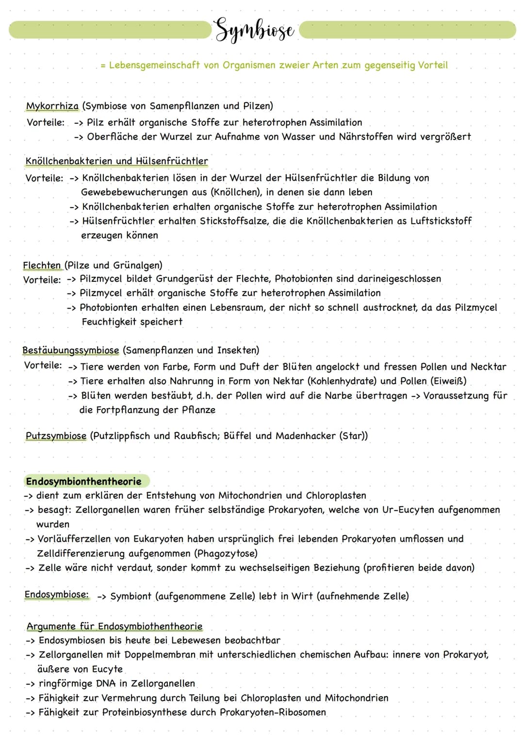 Symbiose
= Lebensgemeinschaft von Organismen zweier Arten zum gegenseitig Vorteil
Mykorrhiza (Symbiose von Samenpflanzen und Pilzen)
Vorteil