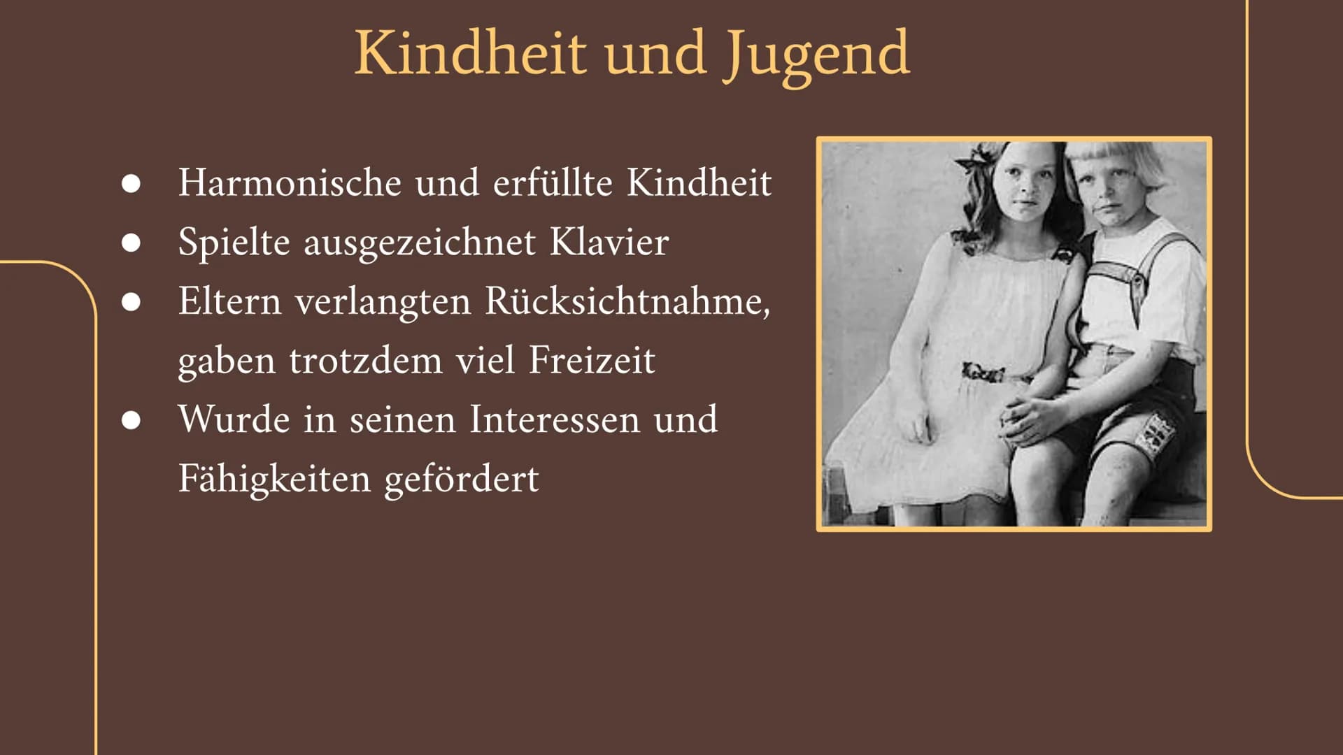 Dietrich Bonhoeffer
1906-1945 Inhaltsverzeichnis
Wer bin ich?
1.
2. Eckdaten
3. Herkunft & Familie
4. Kindheit & Jugend
5. Studium
6. Theolo