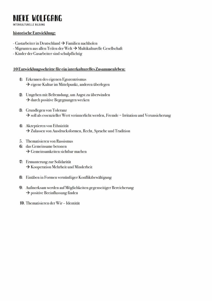 HURRELMANN KLAUS
MODELL DER PRODUKTIVEN REALITÄTSVERARBEITUNG
innere und äußere Realität:
- Entwicklung zu gesellschaftlich handlungsfähigem