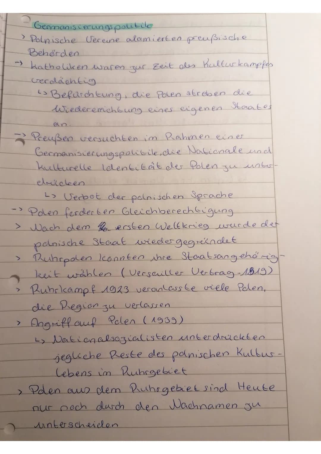 MIGRATION am Beispiel des Ruhrgebiets im 19. 120. Jhen.
Schmelztiegel Ruhrgebiet ?!
> massenhafte Migration ins Puhrgebiet seit der
Industri