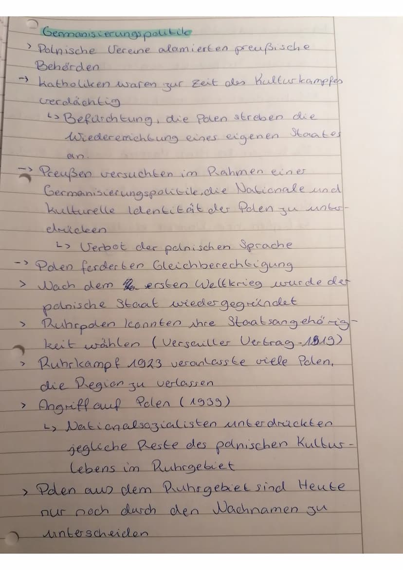 MIGRATION am Beispiel des Ruhrgebiets im 19. 120. Jhen.
Schmelztiegel Ruhrgebiet ?!
> massenhafte Migration ins Puhrgebiet seit der
Industri