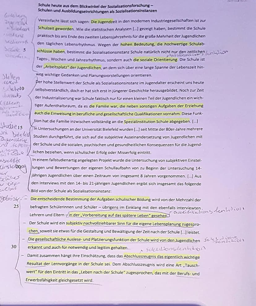 Pädagogiti tilausur er.2
Doci dem
Bei dem corlicy endem Sachtest handelt
es sich um din Text, Schule heute.
aus dem Blitikinkel der Sozialis