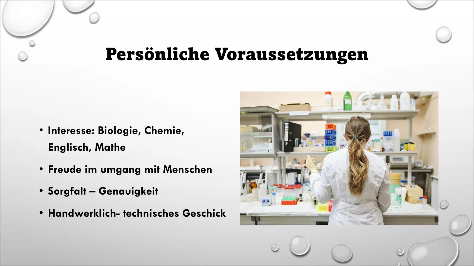 Pharmazeutisch-technische/r Assistent/in
Berufstyp:
Ausbildungsart:
Ausbildungsdauer
Lernorte:
Was macht man in diesem Beruf?
Pharmazeutisch