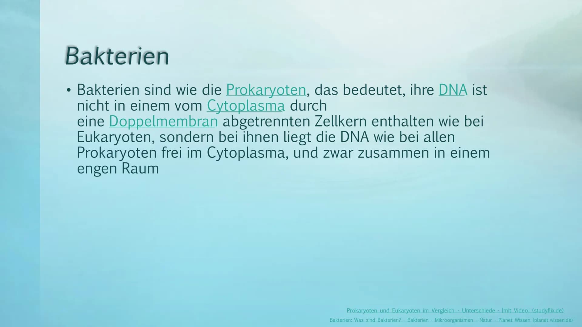 Prokaryoten& Eukaryoten
Viviana Scafiti Inhalt
KADAD
C
Was sind Prokaryoten&
Eukaryoten
• Unterschiede; Vergleich
●
Gemeinsamkeiten
●
• Beis