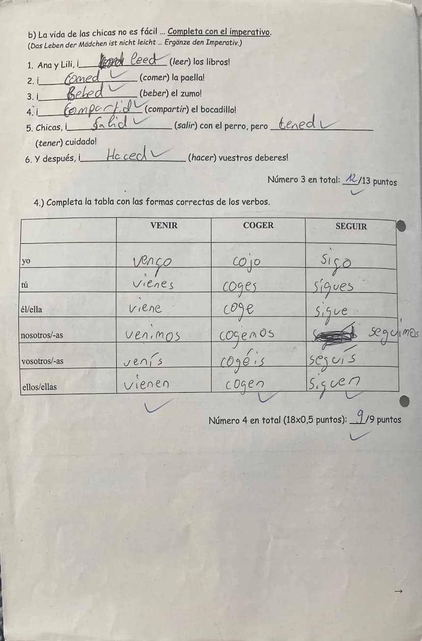 Yo me llamo:
I. COMPRENDER UN TEXTO (= einen Text verstehen)-
¿Está lejos?
1.) Lee el diálogo y marca la casilla correcta. | Lies den Dialog
