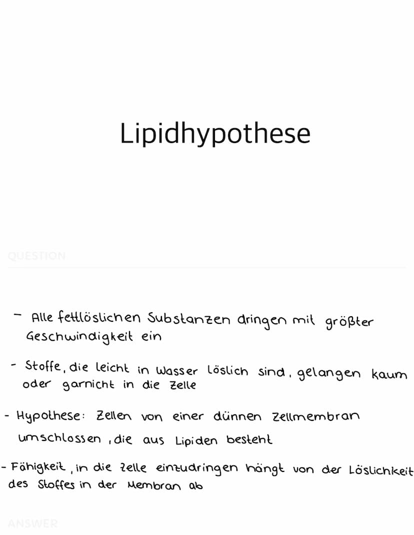QUESTION
-
-
Bau der Biomembran
Im Elektronenmikroskop zeigt sich die Membran
als dreischichtiges Band
Dieses Schichtmuster bei allen Membra