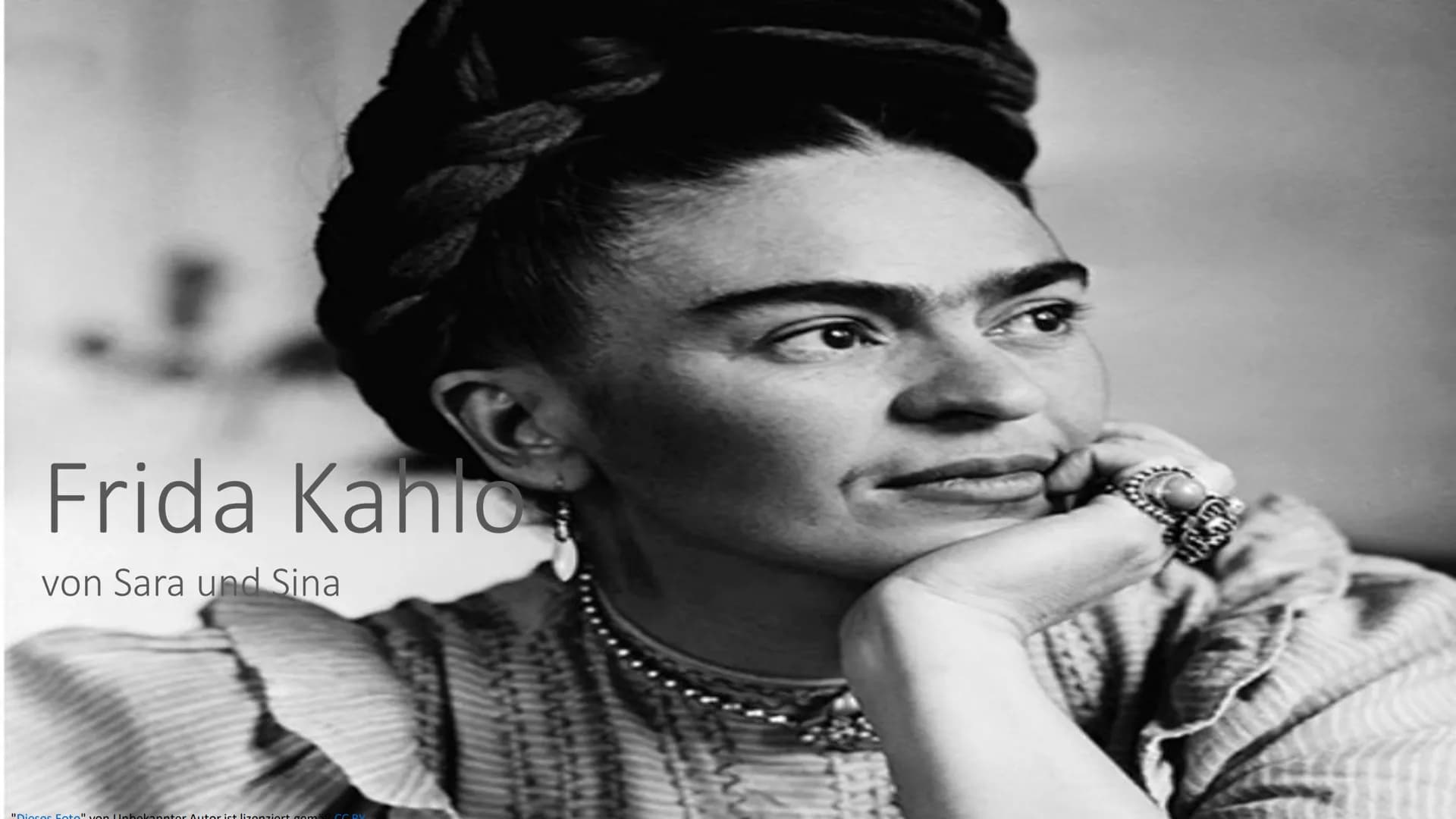Frida Kahlo
von Sara und Sina
"Diosos Foto" von Unbekannter Autor ist lizenziert comi
CC BY → Steckbrief
→ Lebenslauf
→ Ihr Unfall
Gliederun
